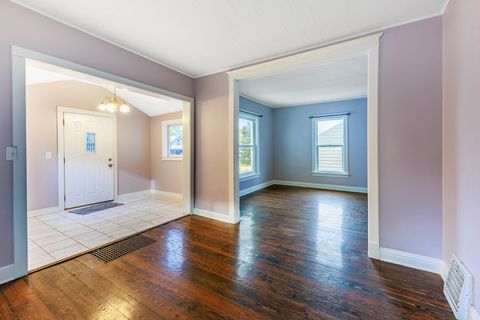 Tiny photo for 914 Jasper Street, Joliet, IL 60436 (MLS # 12546048)