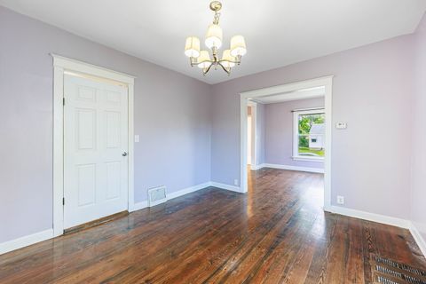 Tiny photo for 914 Jasper Street, Joliet, IL 60436 (MLS # 12546048)