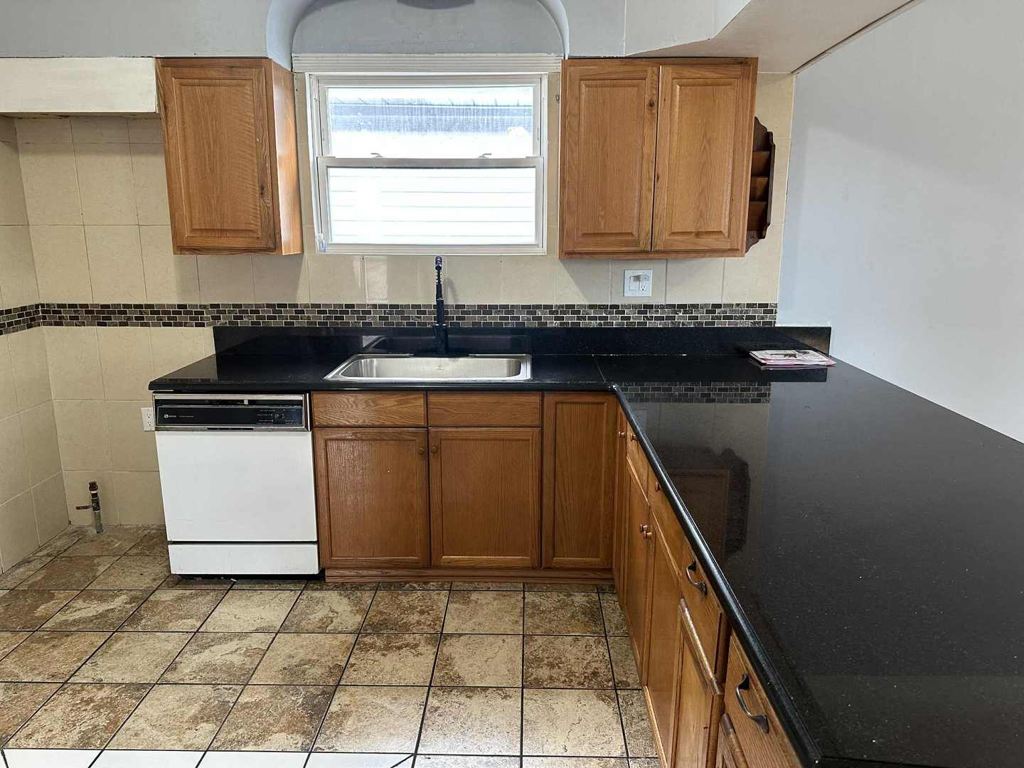 3848 W 65th Place