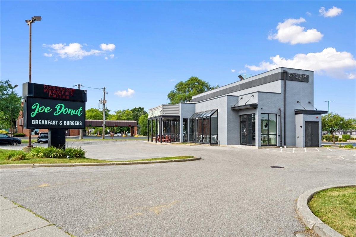 720 E Rand Road