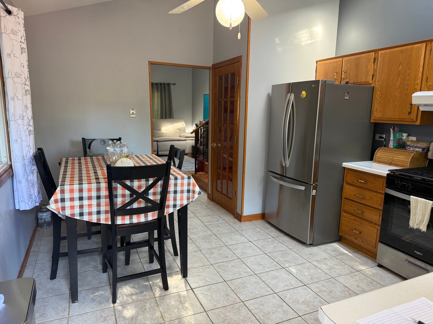 29W313 Ray Avenue