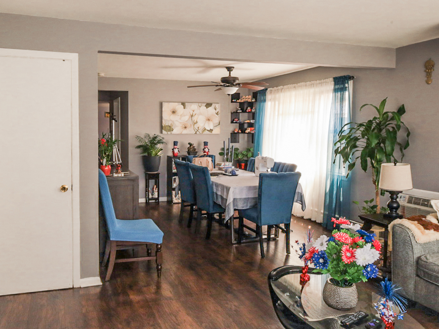 4305 W Schubert Avenue