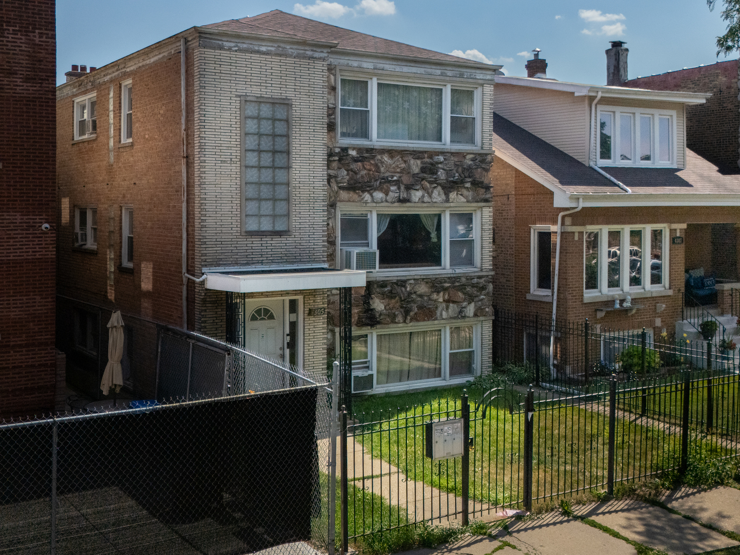 4305 W Schubert Avenue