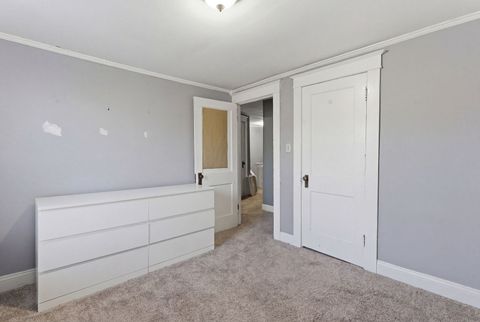 Tiny photo for 10 S Grant Street, North Aurora, IL 60542 (MLS # 12595750)