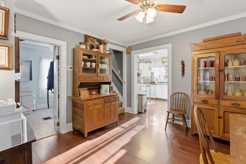 Tiny photo for 10 S Grant Street, North Aurora, IL 60542 (MLS # 12595750)