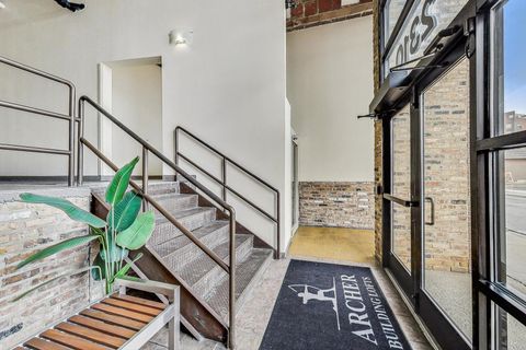 Tiny photo for 2310 S Canal Street #401, Chicago, IL 60616 (MLS # 12516513)