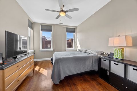 Tiny photo for 2700 W BELMONT Avenue #402, Chicago, IL 60618 (MLS # 12617732)