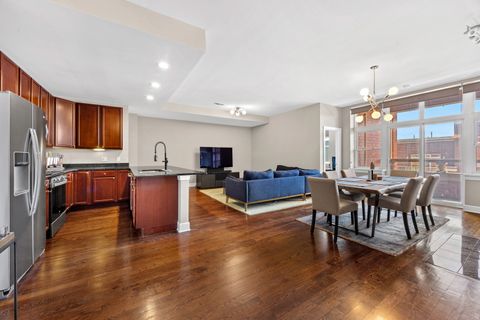 Tiny photo for 2700 W BELMONT Avenue #402, Chicago, IL 60618 (MLS # 12617732)