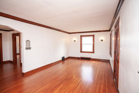 Tiny photo for 1313 E Oakland Avenue, Bloomington, IL 61701 (MLS # 12392706)
