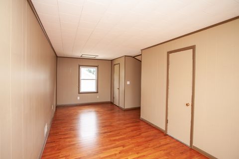 Tiny photo for 1313 E Oakland Avenue, Bloomington, IL 61701 (MLS # 12392706)