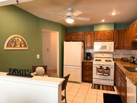 Tiny photo for 1410 Tulip Court #D2, Wheeling, IL 60090 (MLS # 12557807)