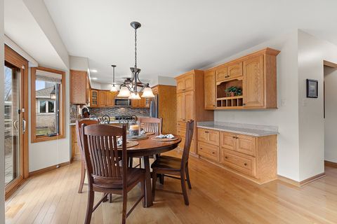 Tiny photo for 16414 Paw Paw Avenue, Orland Park, IL 60467 (MLS # 12505517)