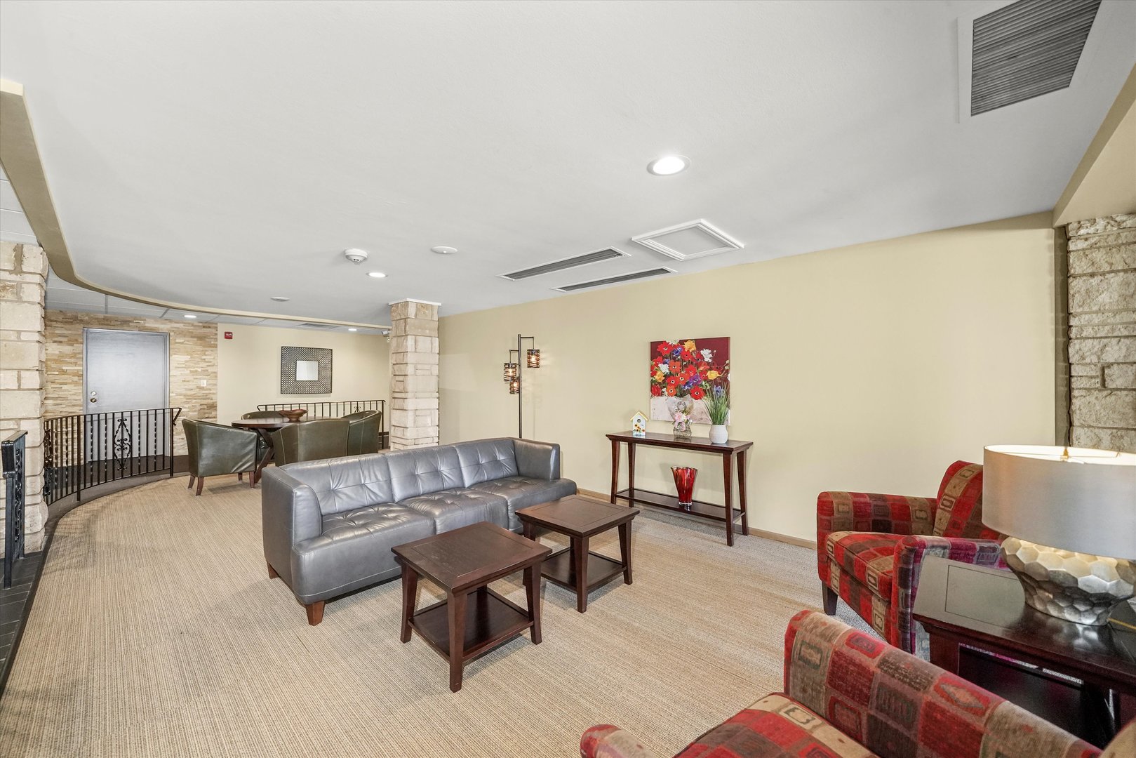 2300 Windsor Mall 2G