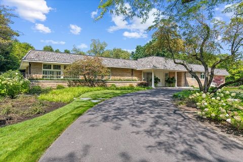 Photo of 49 Estate Drive, Glencoe, IL 60022 (MLS # 12369709)