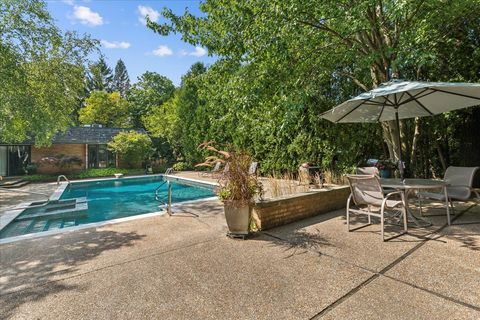 Tiny photo for 49 Estate Drive, Glencoe, IL 60022 (MLS # 12369709)