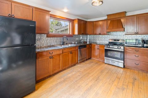 Tiny photo for 1414 N Harrison Street, Algonquin, IL 60102 (MLS # 12618749)