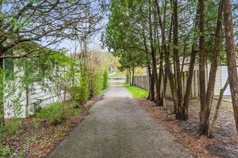 Tiny photo for 1414 N Harrison Street, Algonquin, IL 60102 (MLS # 12618749)