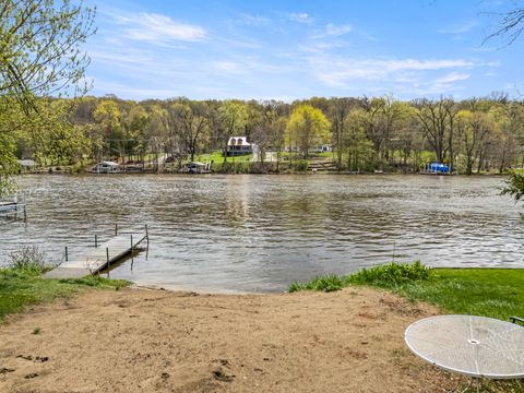 Tiny photo for 1414 N Harrison Street, Algonquin, IL 60102 (MLS # 12618749)