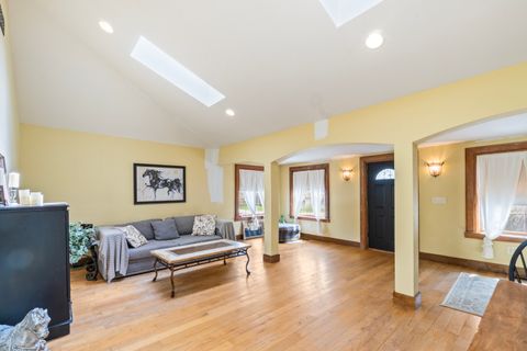 Tiny photo for 1414 N Harrison Street, Algonquin, IL 60102 (MLS # 12618749)