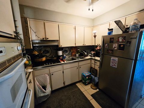 Tiny photo for 35 KING ARTHUR Court #19, Northlake, IL 60164 (MLS # 12415860)