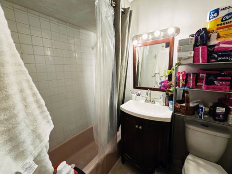 Tiny photo for 35 KING ARTHUR Court #19, Northlake, IL 60164 (MLS # 12415860)