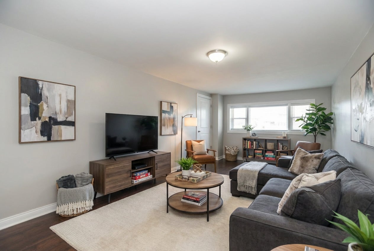 382 Chappel Avenue