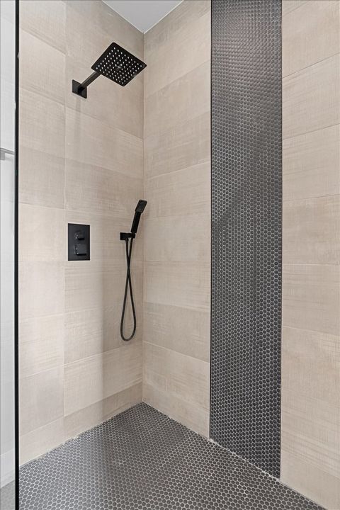 Tiny photo for 3653 W Barry Avenue #1W, Chicago, IL 60618 (MLS # 12558633)