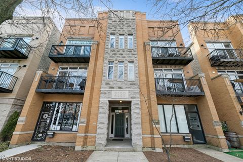 2139 W Roscoe Street 2E Chicago IL 60618