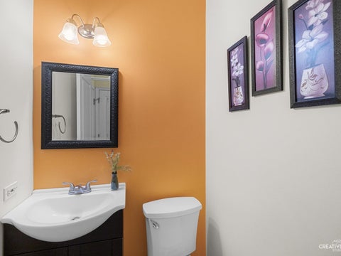 Tiny photo for 1062 Stamford Court, Aurora, IL 60502 (MLS # 12757906)