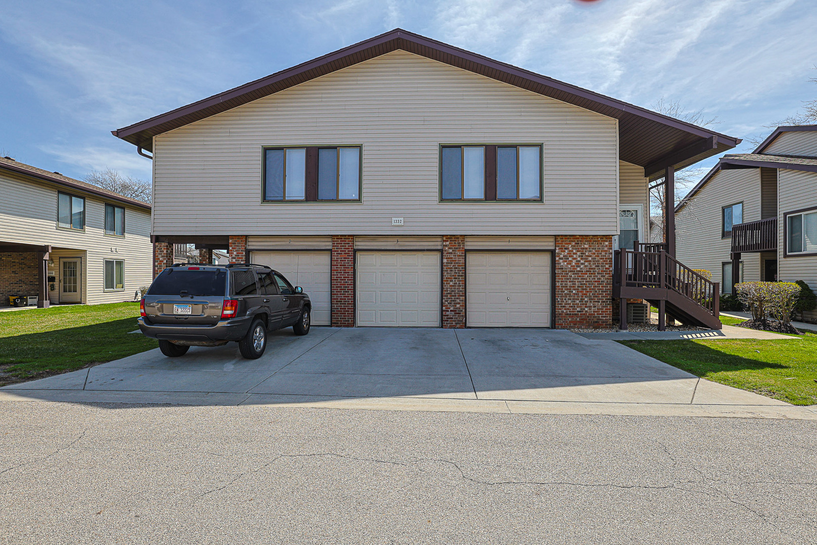 1332 Kingsbury Drive 1