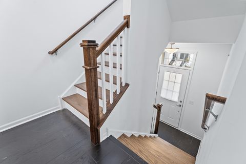 Tiny photo for 821 Lexington Circle E, Des Plaines, IL 60016 (MLS # 12513769)