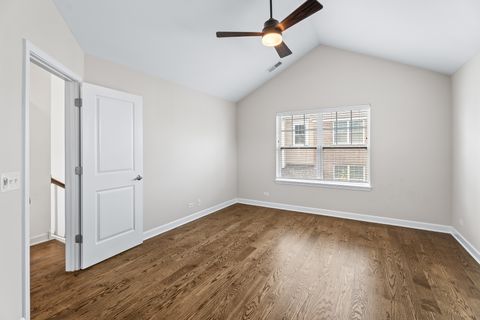 Tiny photo for 821 Lexington Circle E, Des Plaines, IL 60016 (MLS # 12513769)