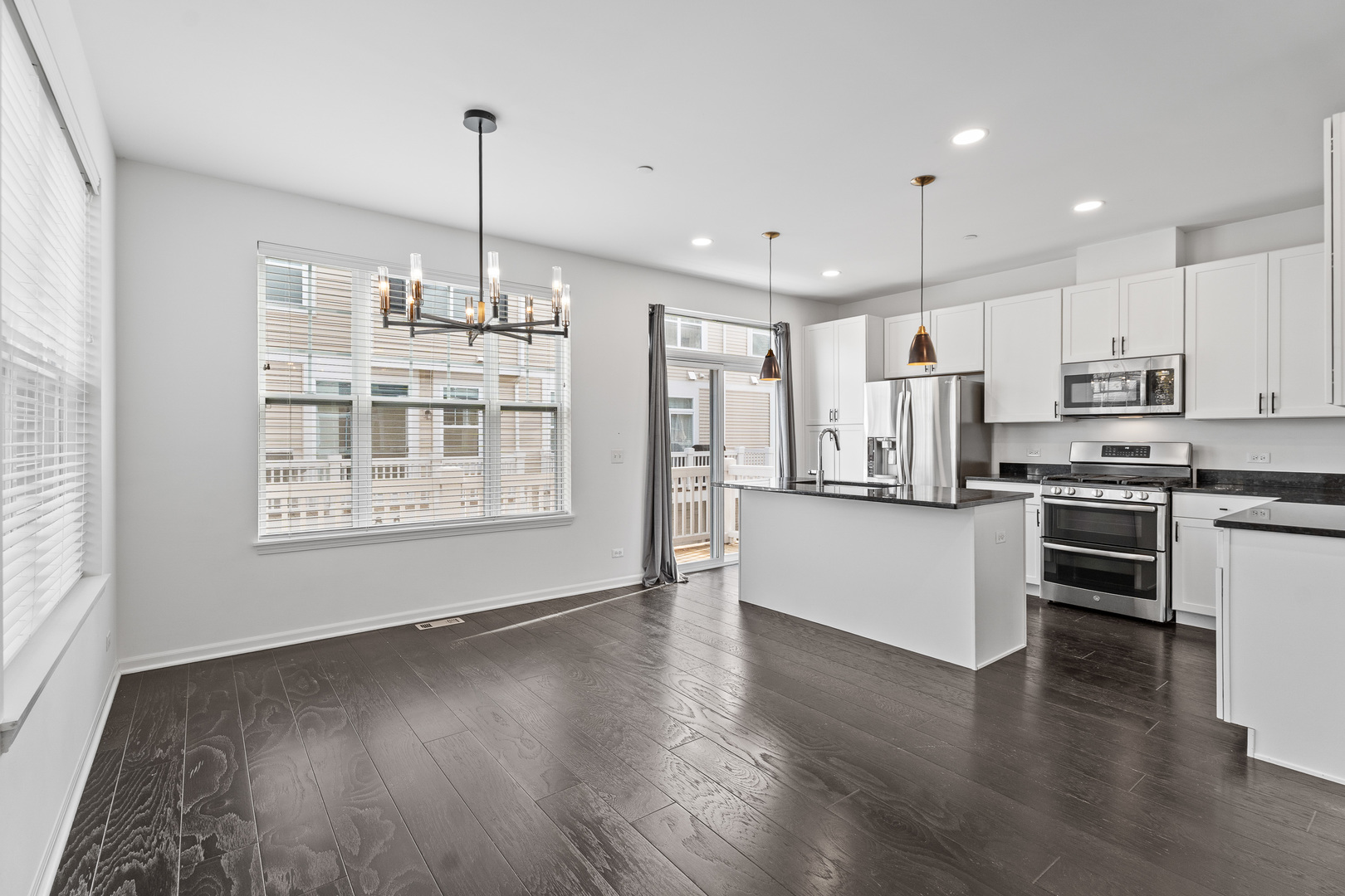 821 Lexington Circle E