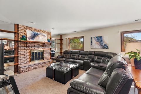 Tiny photo for 17169 Kropp Court, Orland Park, IL 60467 (MLS # 12191562)