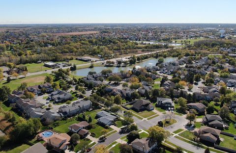 Tiny photo for 17169 Kropp Court, Orland Park, IL 60467 (MLS # 12191562)