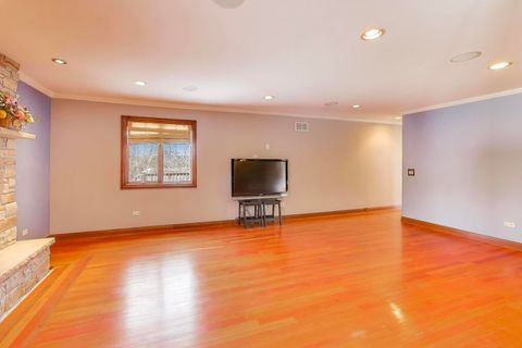 Tiny photo for 13844 Mettawa Lane, Mettawa, IL 60045 (MLS # 12484094)