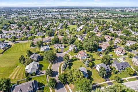 Tiny photo for 606 BERKSHIRE Court, Oswego, IL 60543 (MLS # 12695987)