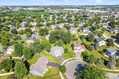 Tiny photo for 606 BERKSHIRE Court, Oswego, IL 60543 (MLS # 12695987)