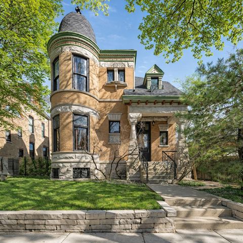 Photo of 2138 W Caton Street, Chicago, IL 60647 (MLS # 12630630)