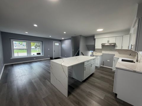 Tiny photo for 200 Lee Lane, Bolingbrook, IL 60440 (MLS # 12636799)