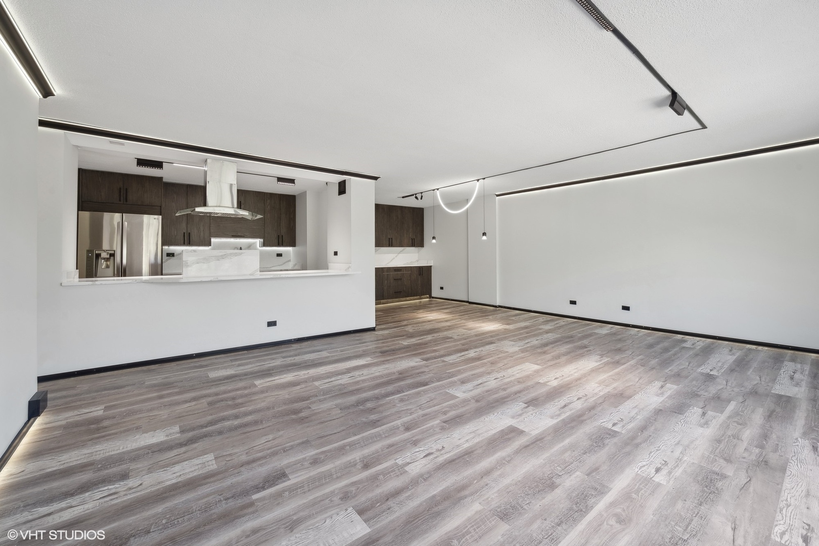 1115 S Plymouth Court 311