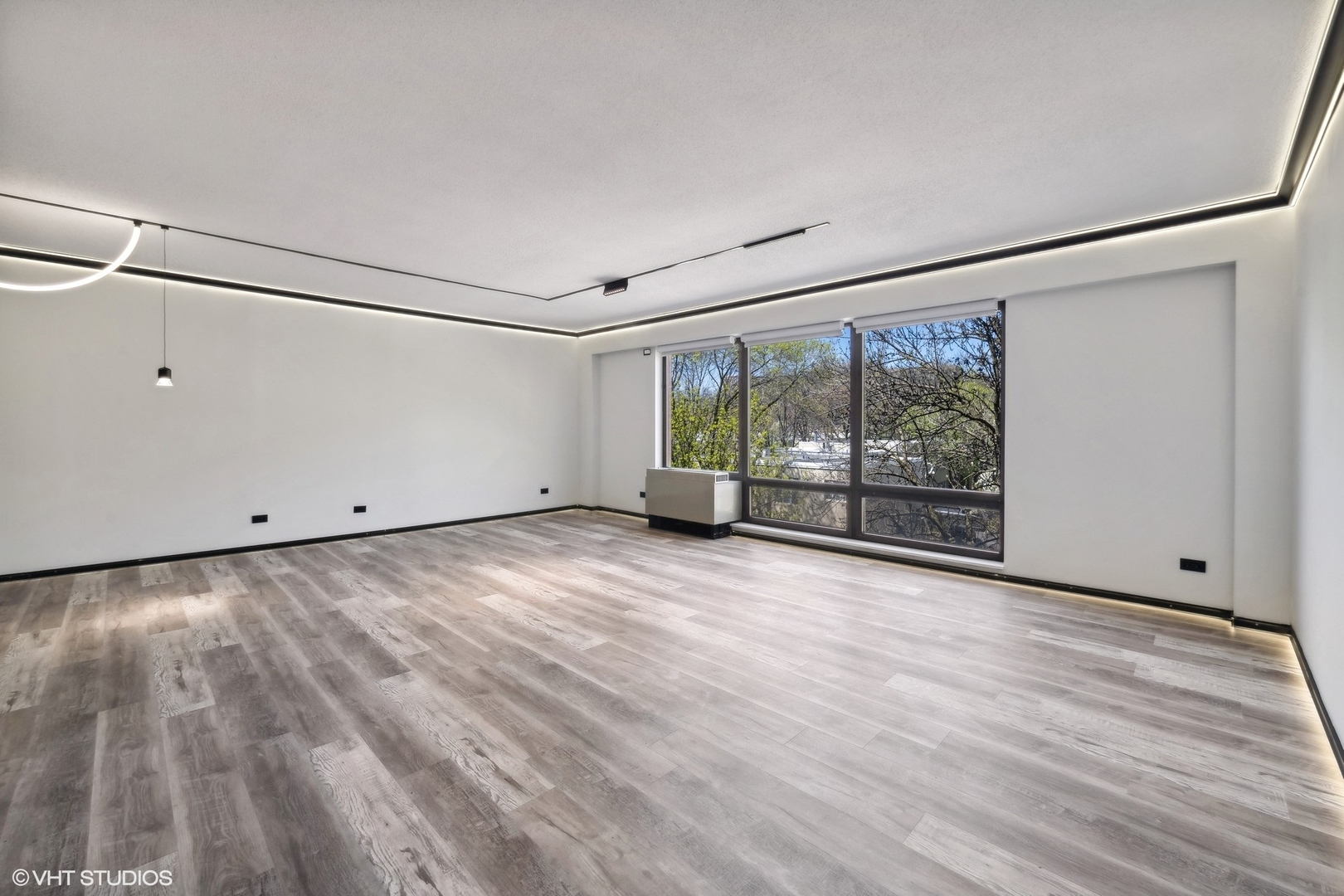 1115 S Plymouth Court 311