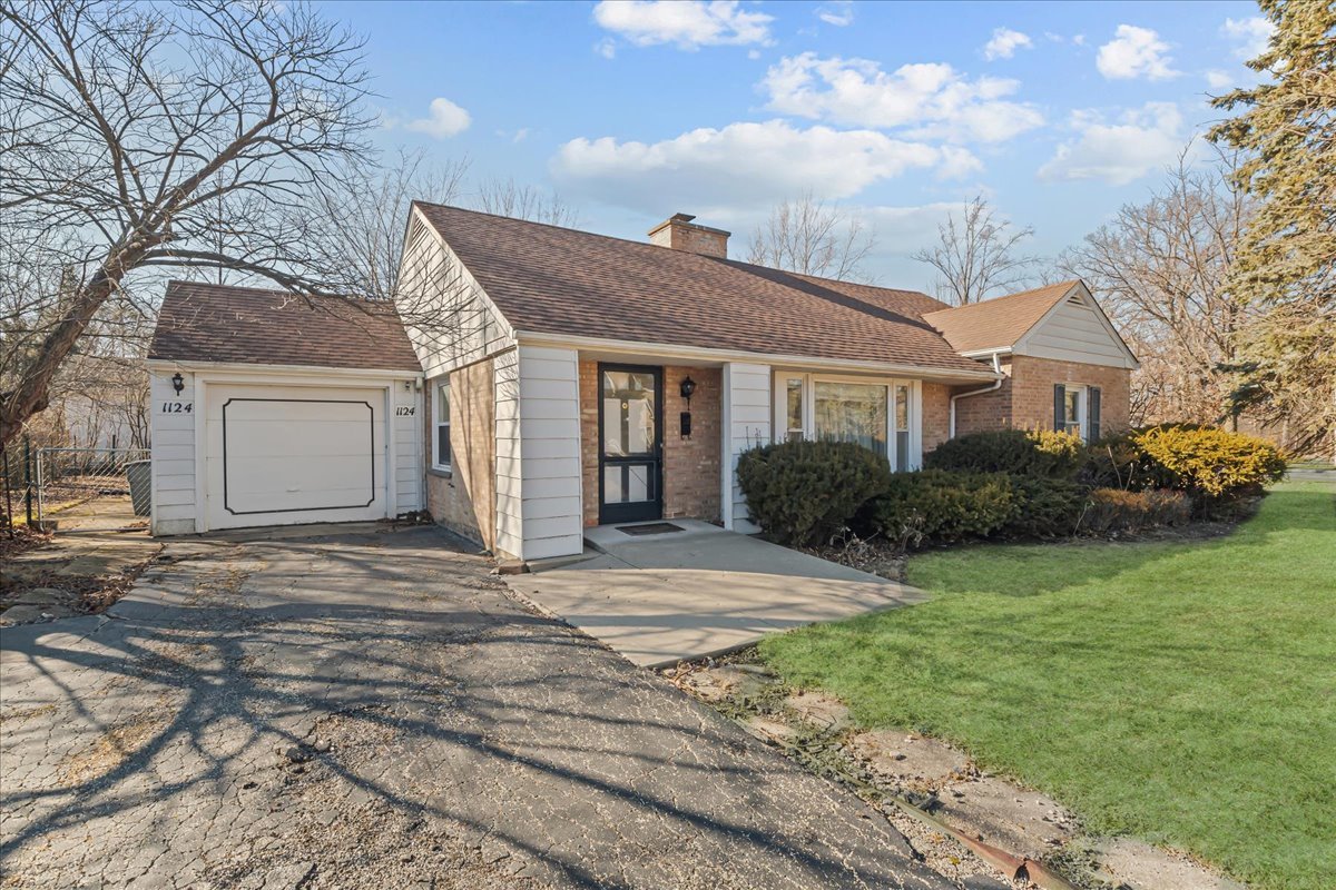 1124 Old Elm Lane