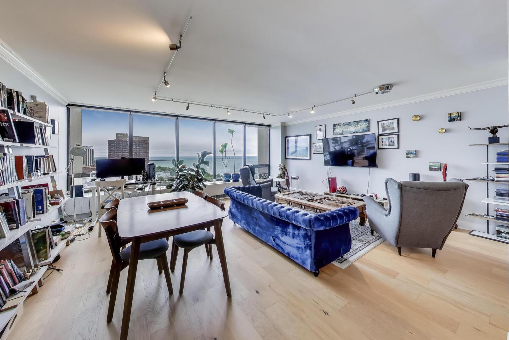 2800 N Lake Shore Drive 3215
