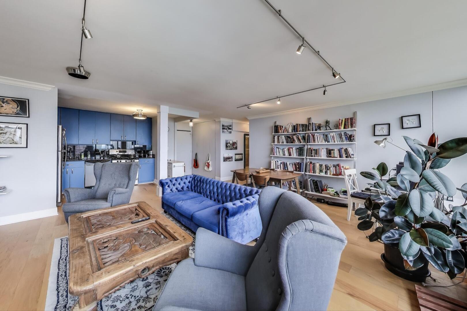 2800 N Lake Shore Drive 3215