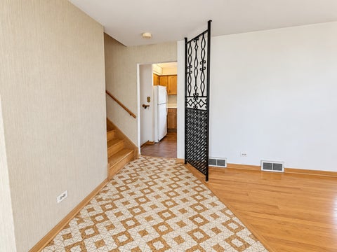 Tiny photo for 10321 Lacrosse Avenue, Oak Lawn, IL 60453 (MLS # 12763230)