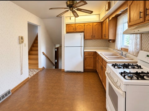 Tiny photo for 10321 Lacrosse Avenue, Oak Lawn, IL 60453 (MLS # 12763230)