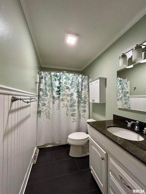 Tiny photo for 1406 W TAYLOR Drive, Carbondale, IL 62901 (MLS # EB460003)