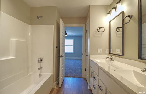 Tiny photo for 1004 S 4TH Street, Clinton, IA 52732 (MLS # QC4266885)