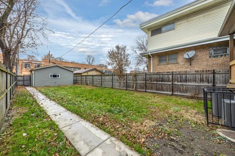 Tiny photo for 6748 S INDIANA Avenue, Chicago, IL 60637 (MLS # 12516001)